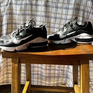 Nike air max. Wore once